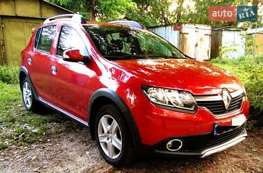 Внедорожник / Кроссовер Renault Sandero StepWay 2013 в Житомире