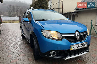 Внедорожник / Кроссовер Renault Sandero StepWay 2014 в Тячеве