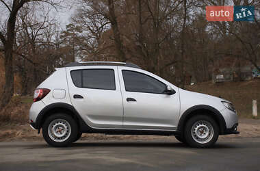 Внедорожник / Кроссовер Renault Sandero StepWay 2014 в Киеве