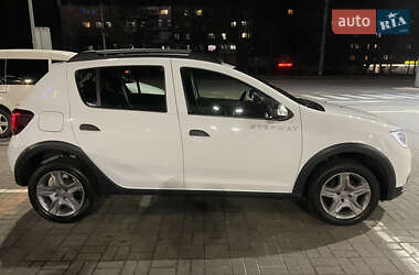 Renault Sandero StepWay 2017 Renault Sandero StepWay 2017