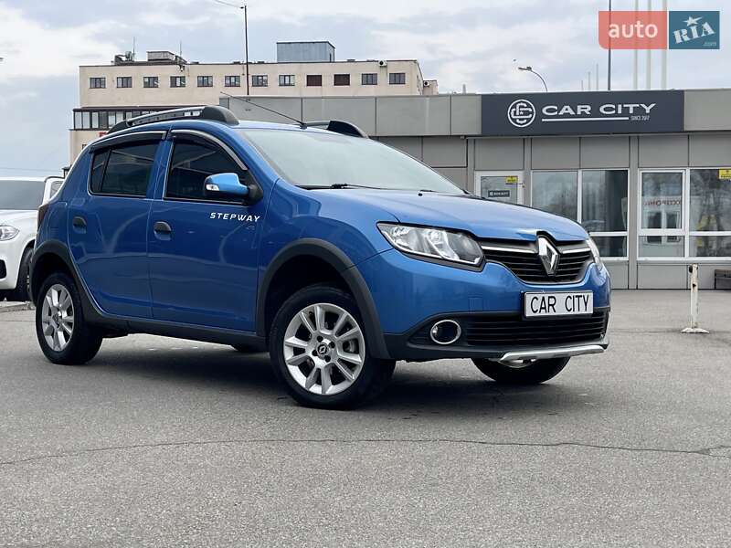 Renault Sandero StepWay 2016