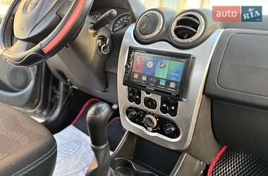 Внедорожник / Кроссовер Renault Sandero StepWay 2010 в 