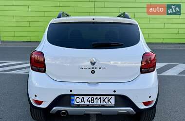Хэтчбек Renault Sandero StepWay 2021 в 
