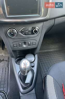 Хэтчбек Renault Sandero StepWay 2020 в 