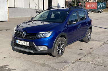 Хэтчбек Renault Sandero StepWay 2020 в 