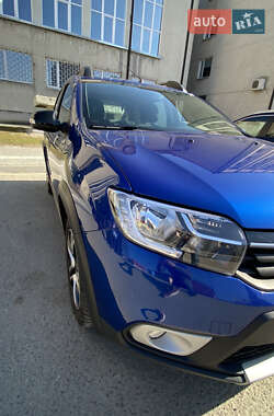 Хэтчбек Renault Sandero StepWay 2020 в 