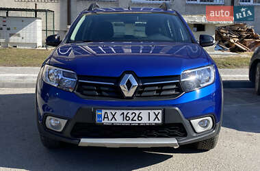 Хэтчбек Renault Sandero StepWay 2020 в 