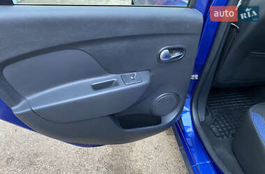 Хэтчбек Renault Sandero StepWay 2020 в 