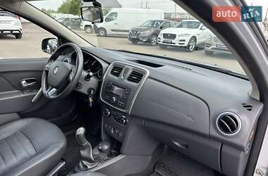 Внедорожник / Кроссовер Renault Sandero StepWay 2015 в 