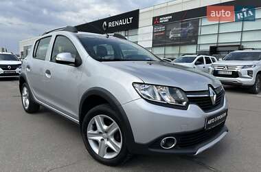 Renault Sandero StepWay 2015 Renault Sandero StepWay 2015