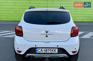 Хетчбек Renault Sandero StepWay 2021 в 