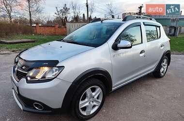 Renault Sandero StepWay 2013 Renault Sandero StepWay 2013