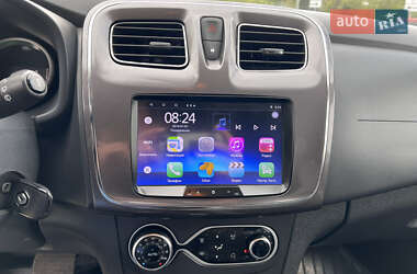 Хэтчбек Renault Sandero StepWay 2019 в 
