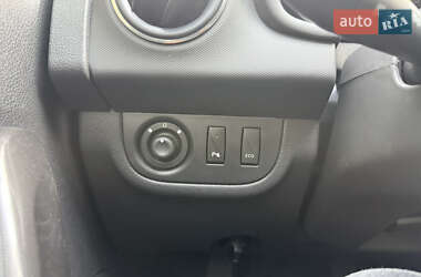 Хетчбек Renault Sandero StepWay 2019 в 
