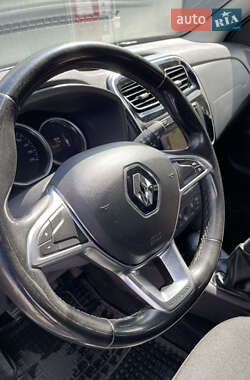 Хэтчбек Renault Sandero StepWay 2019 в 