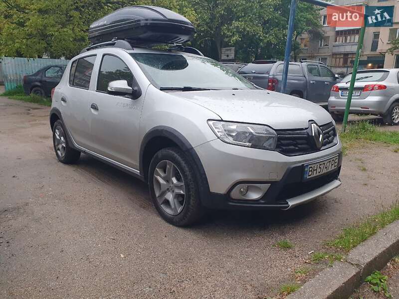 Хэтчбек Renault Sandero StepWay 2018 в Киеве