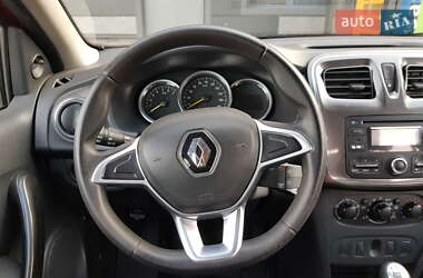 Хэтчбек Renault Sandero StepWay 2017 в 
