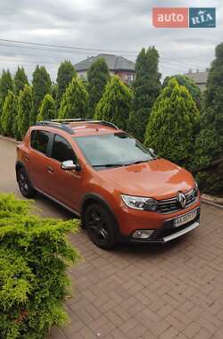 Renault Sandero StepWay 2017 Renault Sandero StepWay 2017