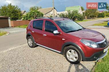 Внедорожник / Кроссовер Renault Sandero StepWay 2012 в Павлограде