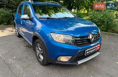 Хэтчбек Renault Sandero StepWay 2020 в 