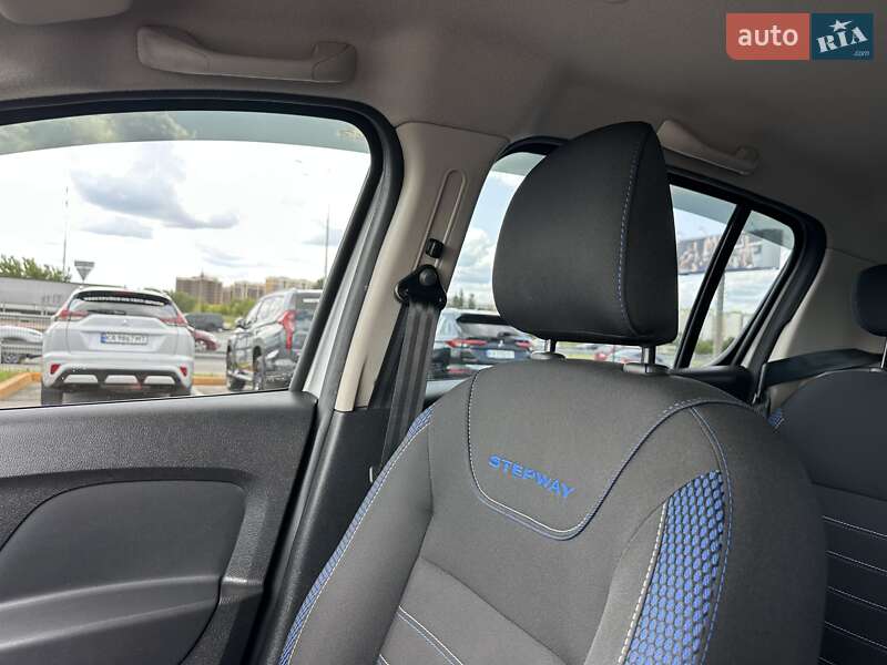 Хетчбек Renault Sandero StepWay 2020 в Києві
