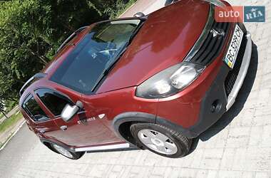 Позашляховик / Кросовер Renault Sandero StepWay 2011 в 