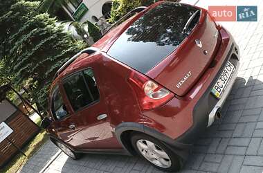 Позашляховик / Кросовер Renault Sandero StepWay 2011 в 
