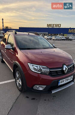 Хэтчбек Renault Sandero StepWay 2020 в 