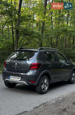 Renault Sandero StepWay 2019 Renault Sandero StepWay 2019