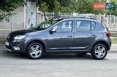 Хетчбек Renault Sandero StepWay 2020 в Києві
