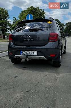 Хэтчбек Renault Sandero StepWay 2020 в 