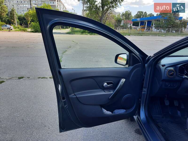 Хэтчбек Renault Sandero StepWay 2017 в Запорожье