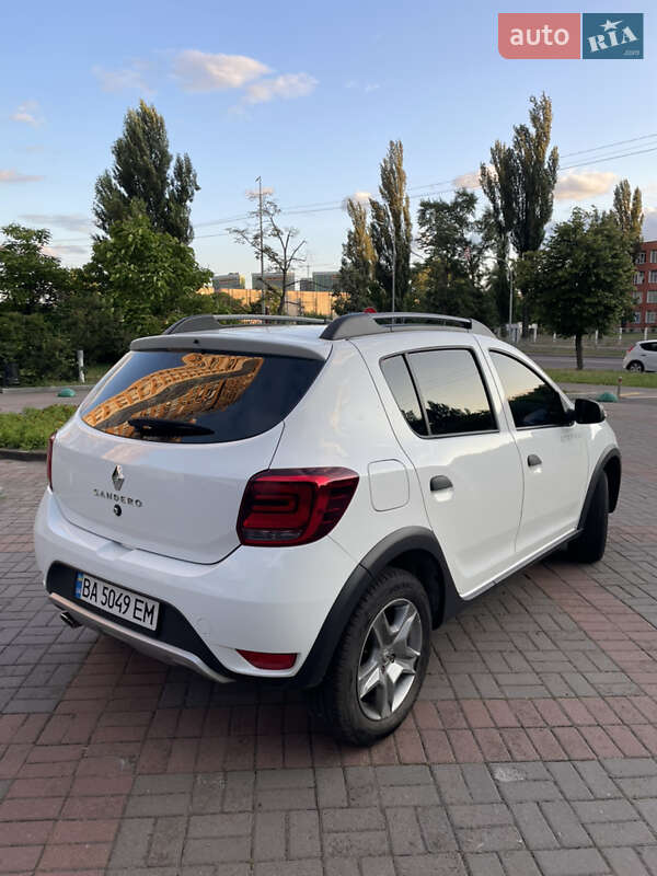 Хетчбек Renault Sandero StepWay 2021 в Києві
