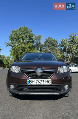 Хэтчбек Renault Sandero StepWay 2016 в 
