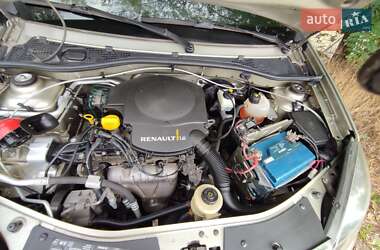 Внедорожник / Кроссовер Renault Sandero StepWay 2011 в 