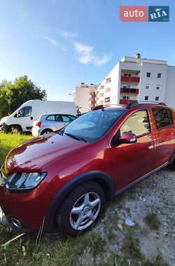 Внедорожник / Кроссовер Renault Sandero StepWay 2013 в 