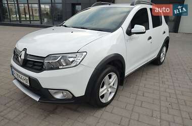 Хэтчбек Renault Sandero StepWay 2019 в 