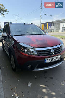 Renault Sandero StepWay 2011 Renault Sandero StepWay 2011