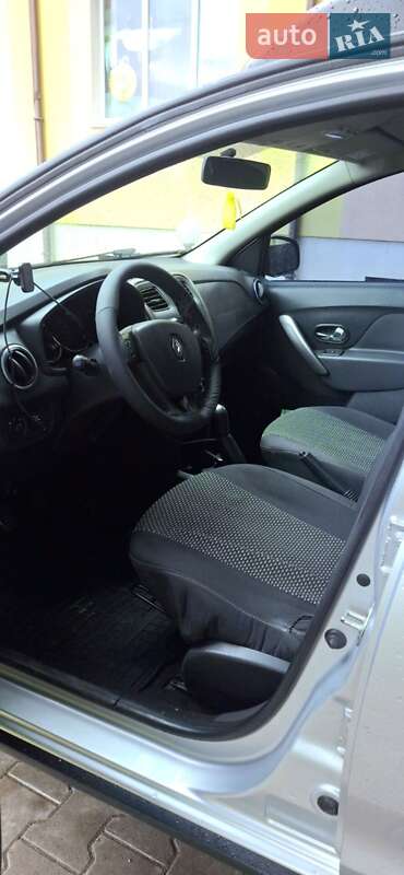 Позашляховик / Кросовер Renault Sandero StepWay 2015 в Умані фото 7 Позашляховик / Кросовер Renault Sandero StepWay 2015 в Умані