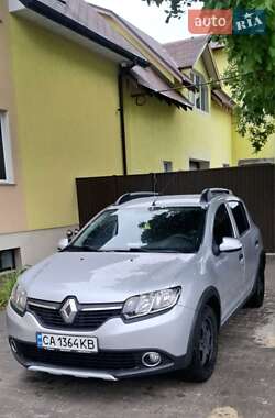 Внедорожник / Кроссовер Renault Sandero StepWay 2015 в Умани