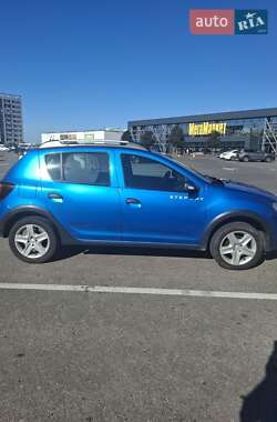 Renault Sandero StepWay 2013 Renault Sandero StepWay 2013