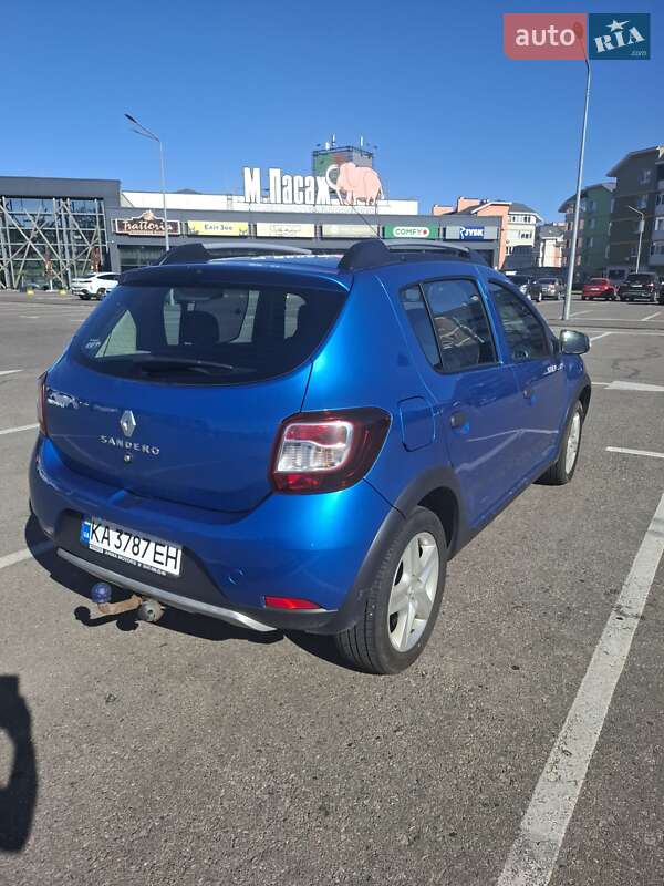 Внедорожник / Кроссовер Renault Sandero StepWay 2013 в Киеве