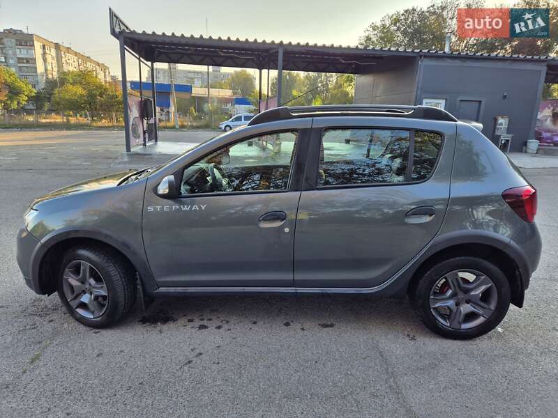 Хэтчбек Renault Sandero StepWay 2017 в Запорожье