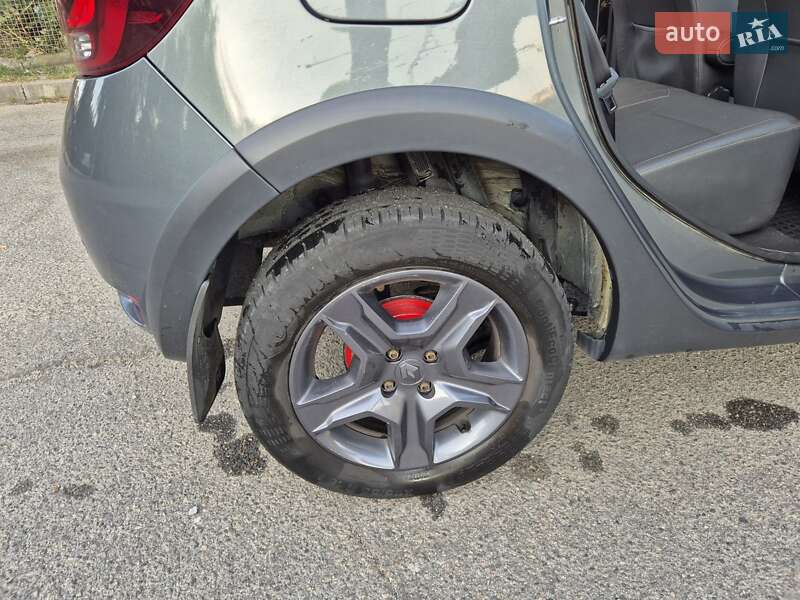 Хэтчбек Renault Sandero StepWay 2017 в Запорожье
