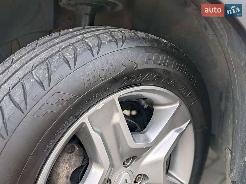 Позашляховик / Кросовер Renault Sandero StepWay 2017 в Мукачевому