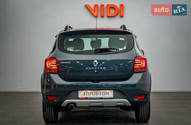 Хэтчбек Renault Sandero StepWay 2019 в 