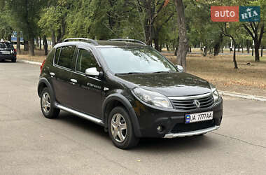 Renault Sandero StepWay 2012