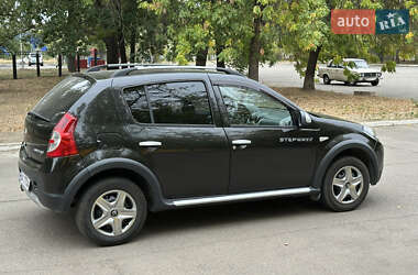 Внедорожник / Кроссовер Renault Sandero StepWay 2012 в 