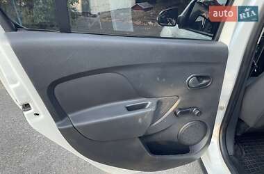 Хэтчбек Renault Sandero StepWay 2018 в 