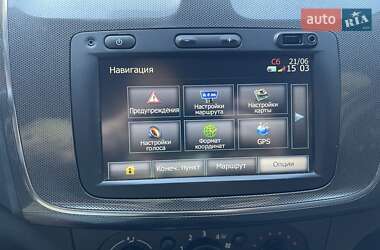 Хэтчбек Renault Sandero StepWay 2018 в 